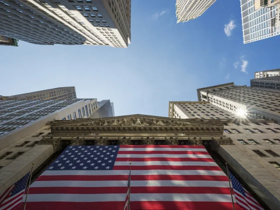 Jak kupić SCHD? Najpopularniejszy ETF dywidendowy